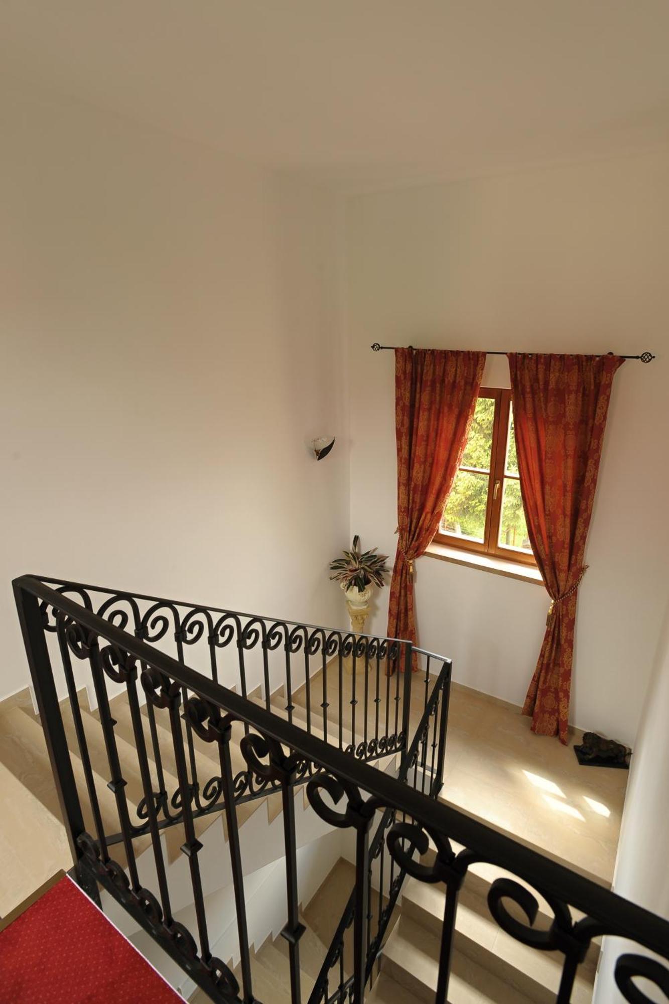 Hotel U Krale Jičín Buitenkant foto
